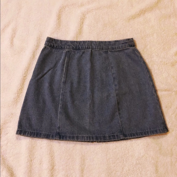 Zip-Front Denim Skirt - Picture 2 of 4
